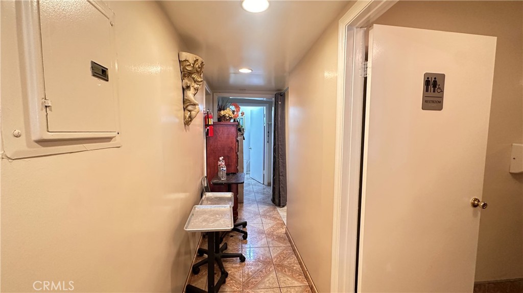 708 N Marengo