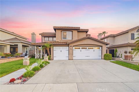 Photo of 30 Moccasin Trail TRL, Trabuco Canyon, CA 92679 (MLS # OC26147258)