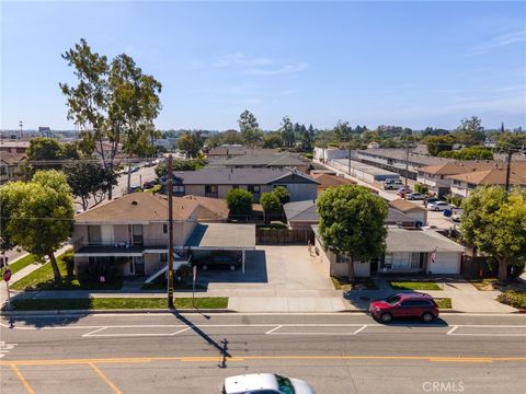 Photo of 10861 Walnut Street, Los Alamitos, CA 90720 (MLS # OC26079021)