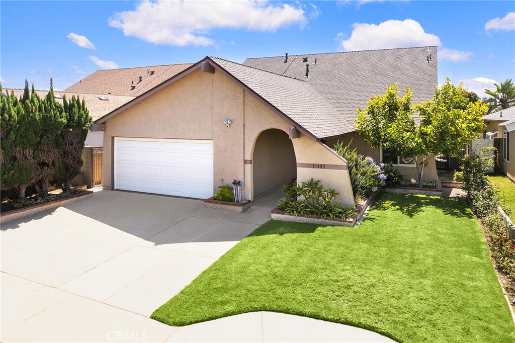 11685 Lakia Drive