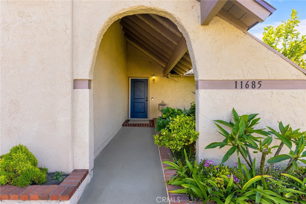 11685 Lakia Drive