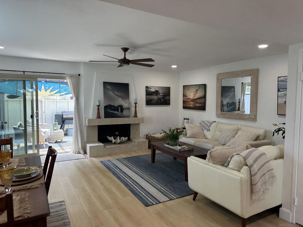 4116 Loma Riviera Ln