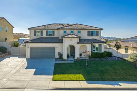 Photo of 14015 Cosentino Way, Beaumont, CA 92223 (MLS # 219152909DA)