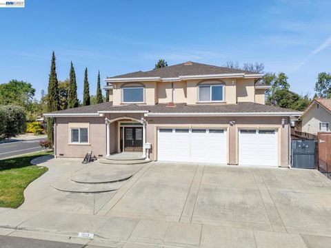 Photo of 3172 Riviera Way Way, San Ramon, CA 94583 (MLS # 41127594)