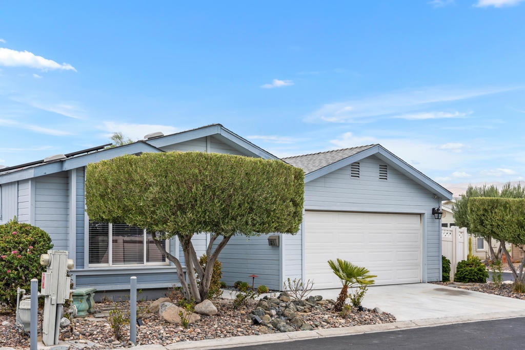 15300 Palm Drive 85