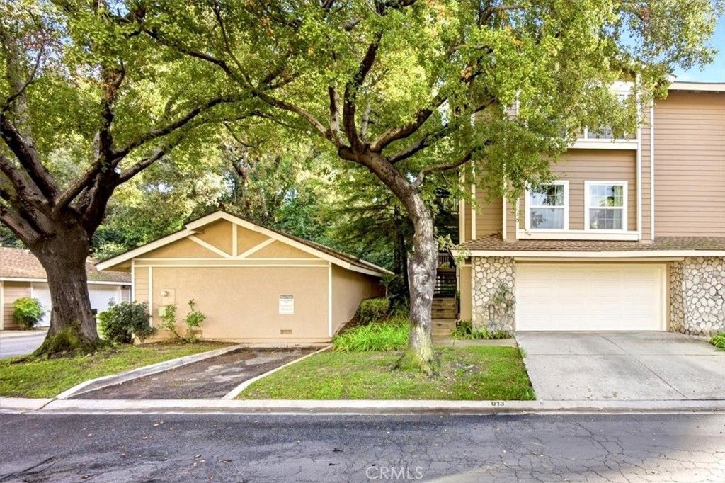 Photo of 909 Lotus Circle, San Dimas, CA 91773 (MLS # CV26057927)