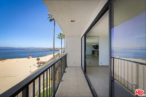 Photo of 721 Esplanade #306, Redondo Beach, CA 90277 (MLS # 26997939)