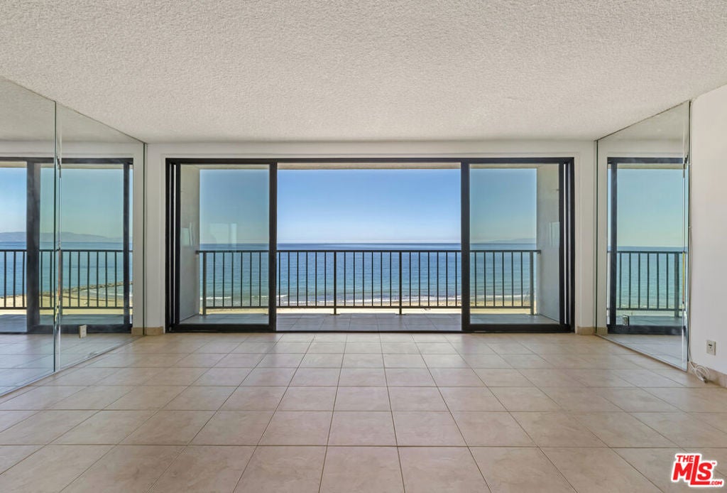 721 Esplanade 306