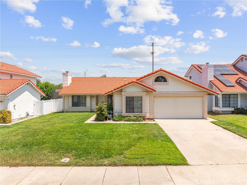 This is a single story home with new carpet, fresh interior paint, granite countertops in kitchen and bathrooms and stainless steel appliances. This property has a spacious back yard that is enclosed with vinyl fencing on both sides and a block wall on the back. There are automatic sprinklers to keep the landscaping green. Do you want your kids to get a great education? Many people choose this area for the award winning schools.