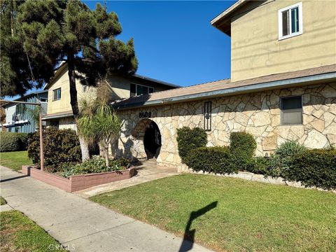 Photo of 8500 Sunland Blvd #23, Sun Valley, CA 91352 (MLS # SR25242363) Photo of 8500 Sunland Blvd #23, Sun Valley, CA 91352 (MLS # SR25242363)