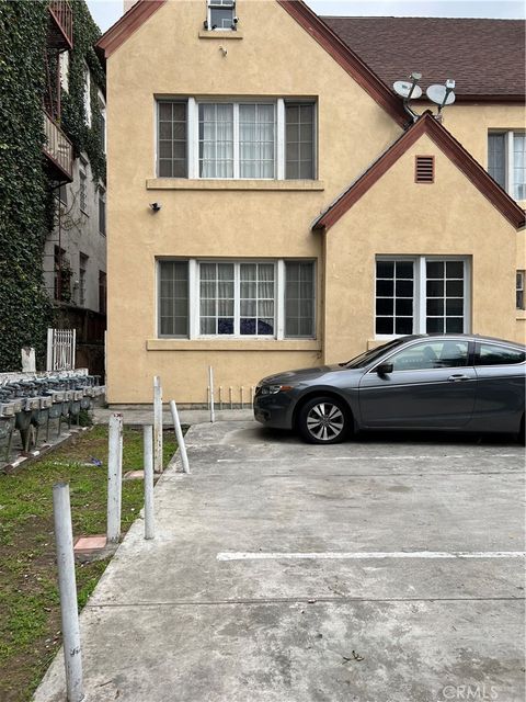 Photo of 6131 Afton Place #5, Los Angeles, CA 90028 (MLS # TR26101511)