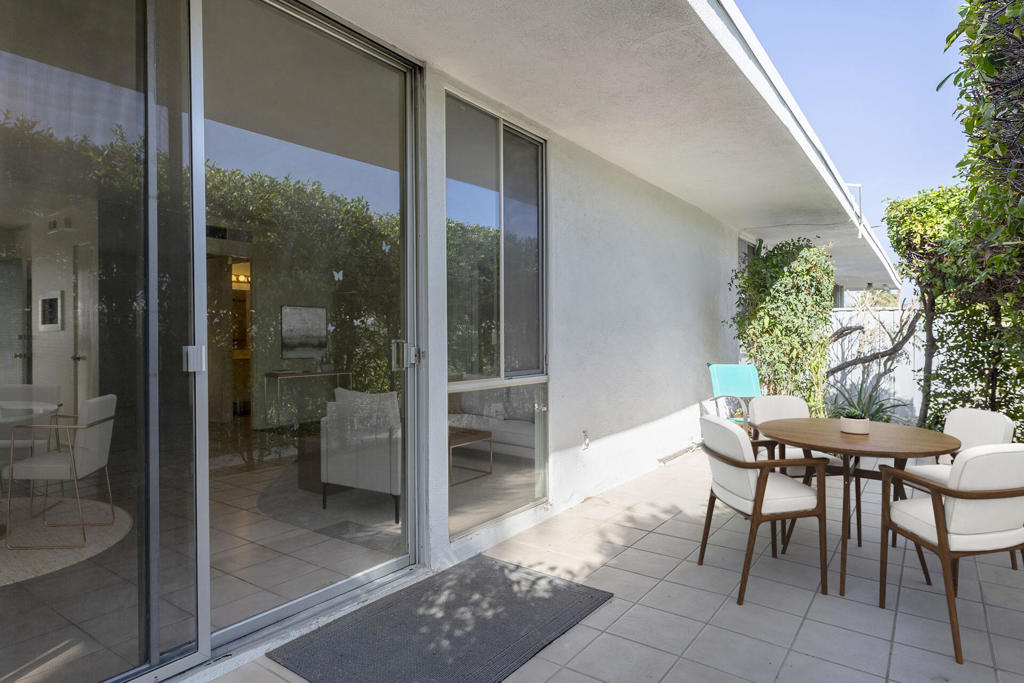 Chalet Palms - Residential