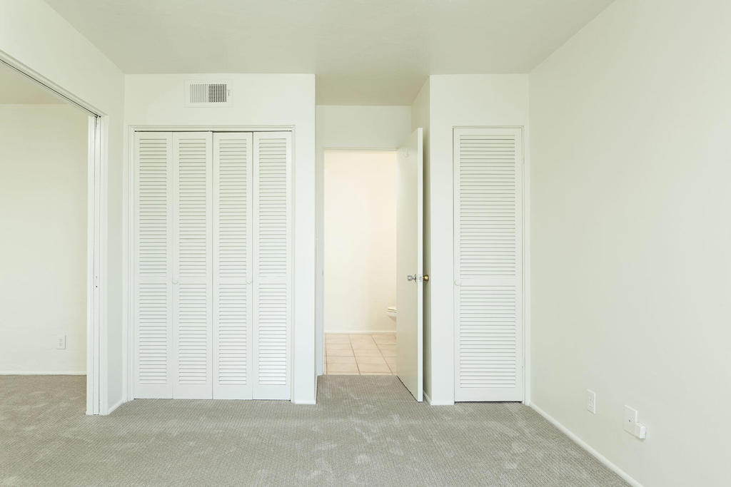 Chalet Palms - Residential