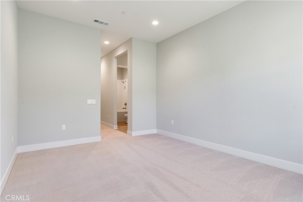 Pacific Royal Oaks - Residential