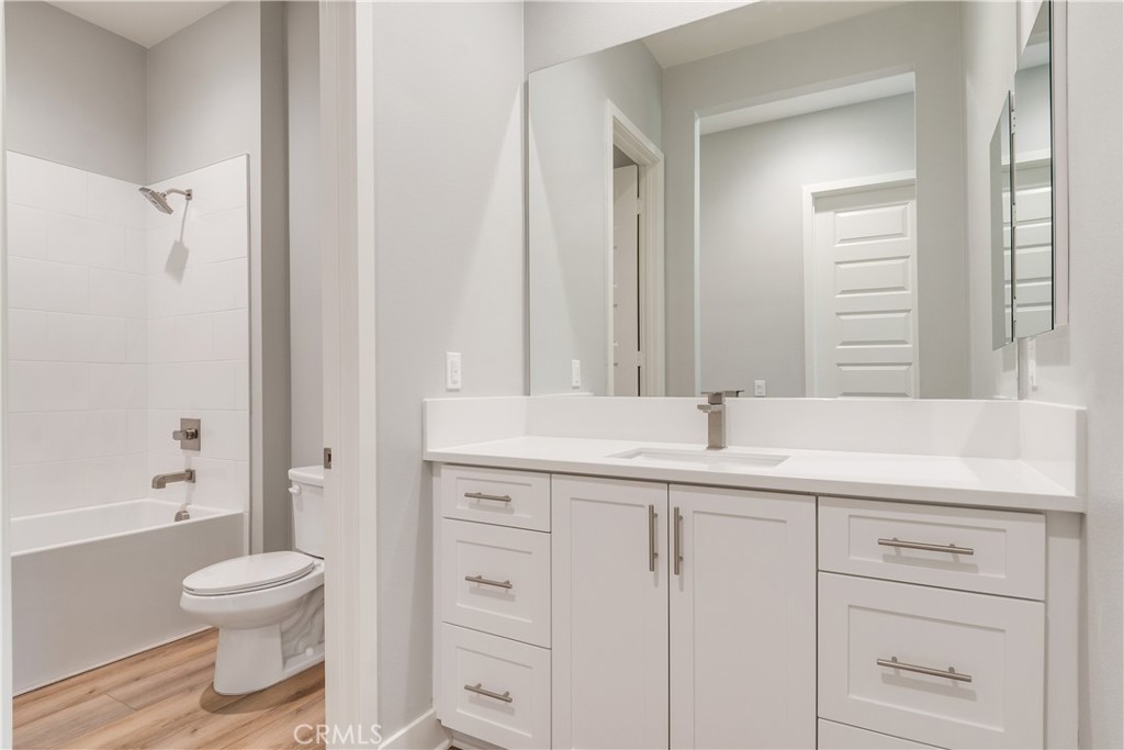 Pacific Royal Oaks - Residential