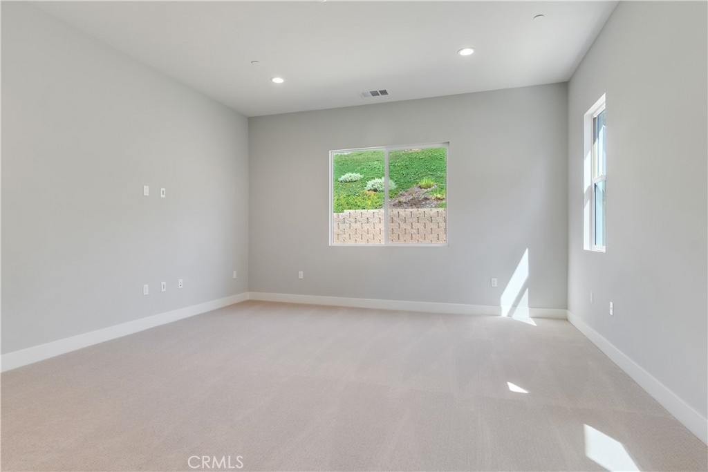 Pacific Royal Oaks - Residential