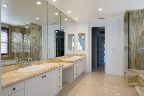 Tiny photo for 3 Via Burrone, Newport Coast, CA 92657 (MLS # NP25249988)