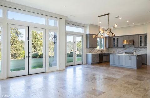 Tiny photo for 3 Via Burrone, Newport Coast, CA 92657 (MLS # NP25249988)