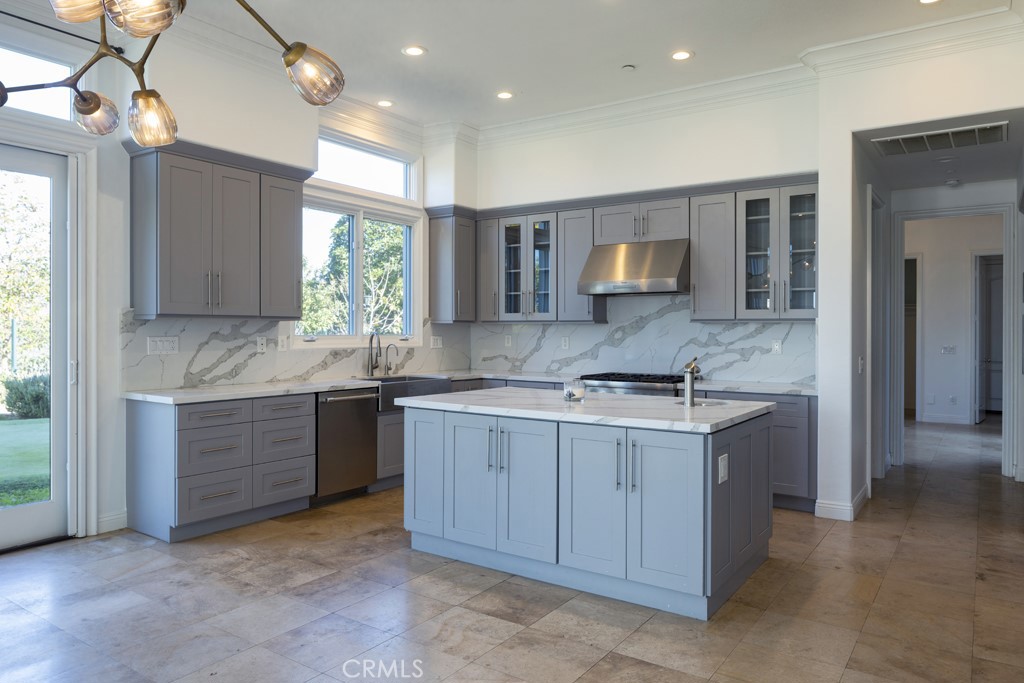 Pelican Heights - Montecito (MONT) - Residential