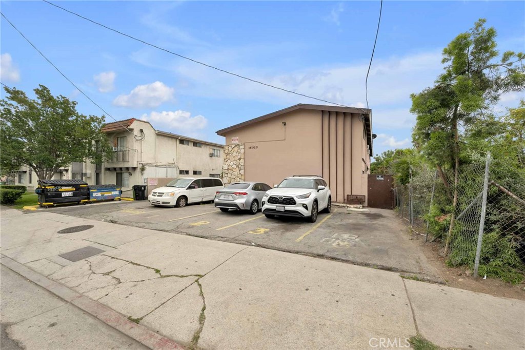 16020 Vanowen Street