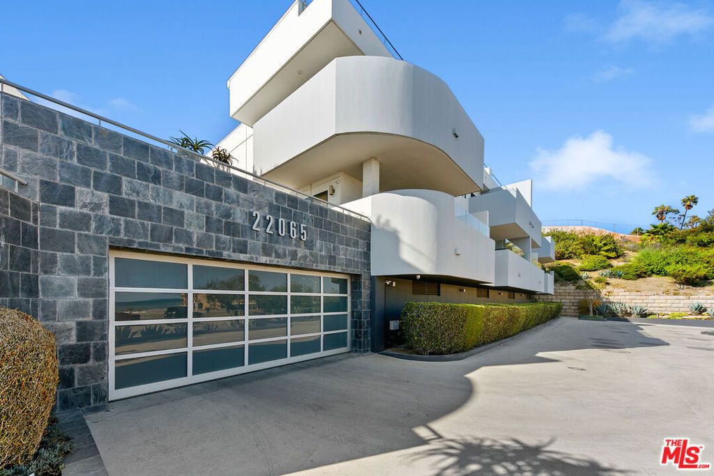 Photo of 22065 Pacific Coast Highway #7, Malibu, CA 90265 (MLS # 25585641)