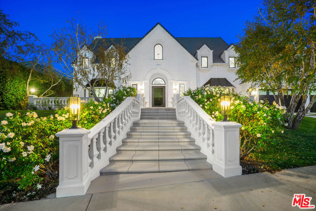 Properties 2 4608 Westchester Drive