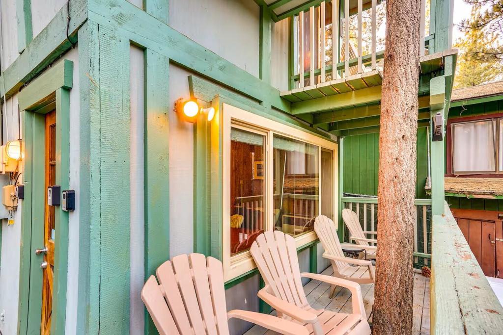 524 W Rainbow Boulevard