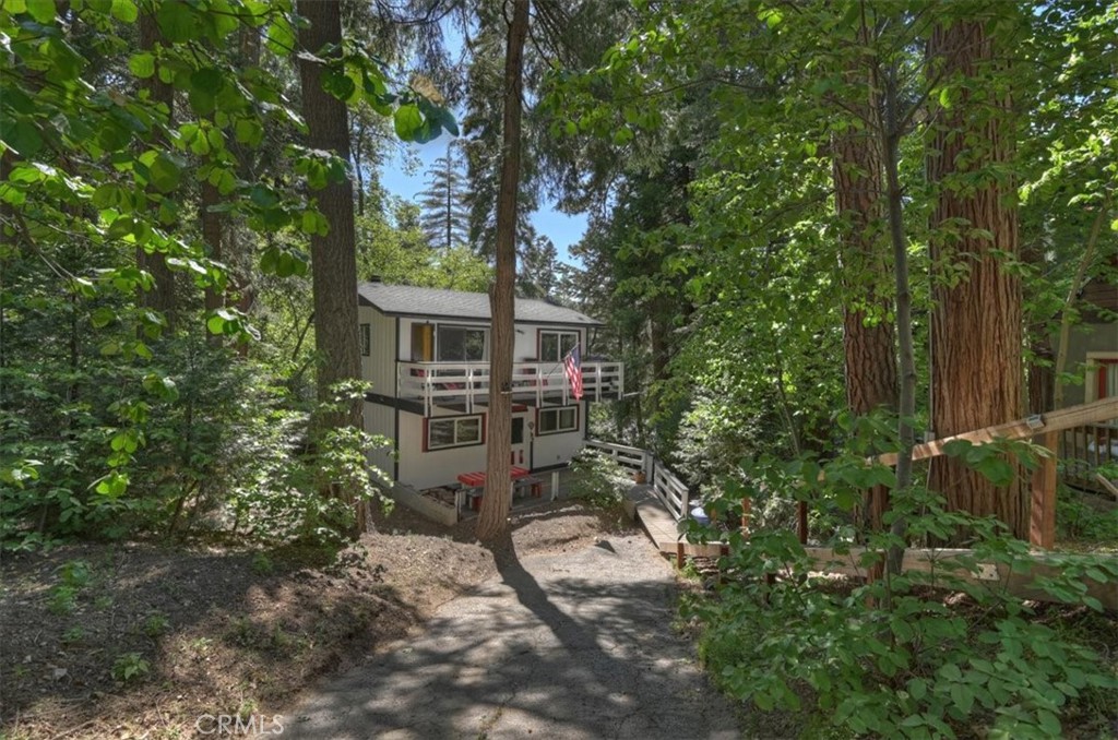 802 Knight Court