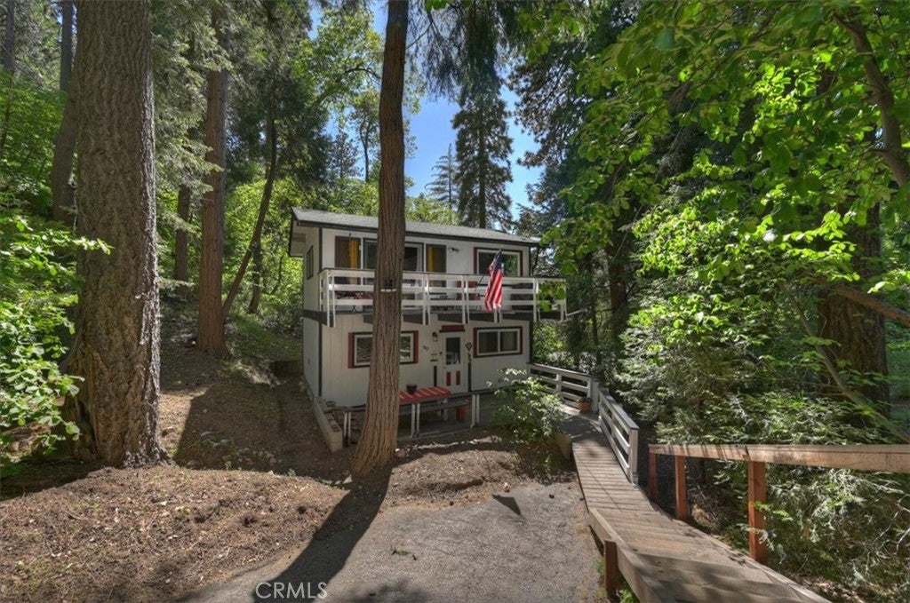 802 Knight Court