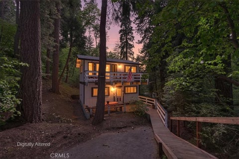 Photo of 802 Knight Court, Lake Arrowhead, CA 92352 (MLS # IG26110294)