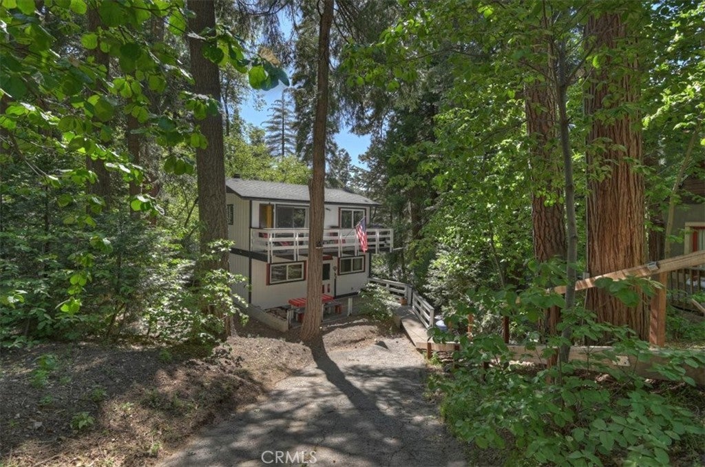 802 Knight Court