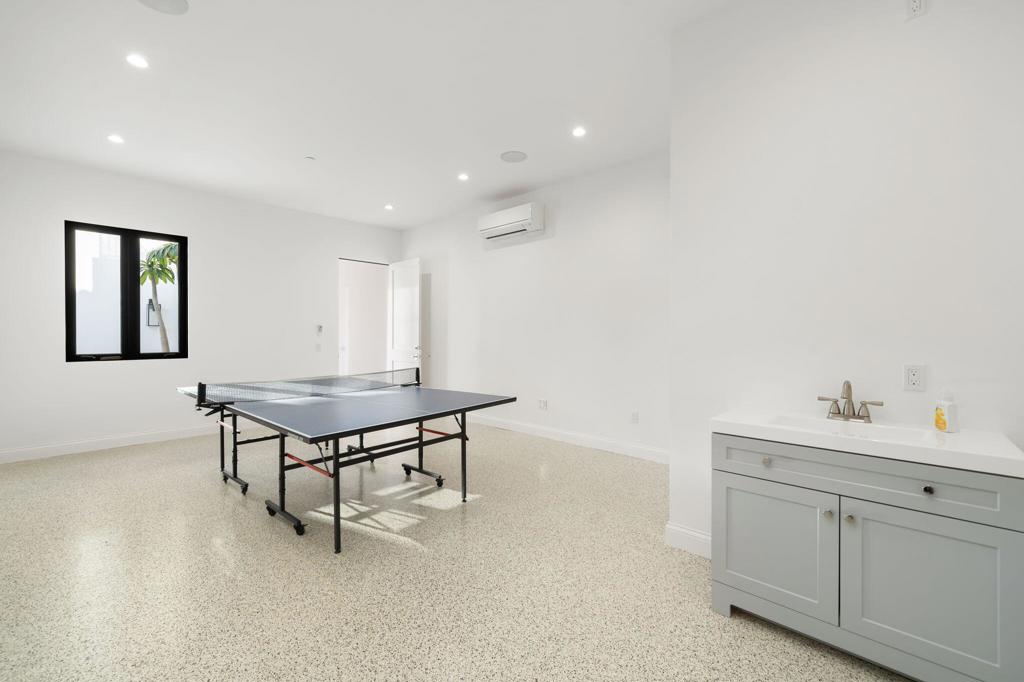 The Hideaway - Residential