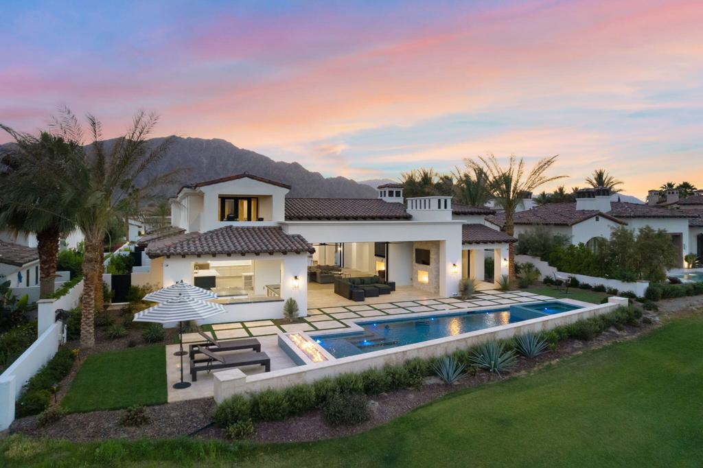 The Hideaway - Residential