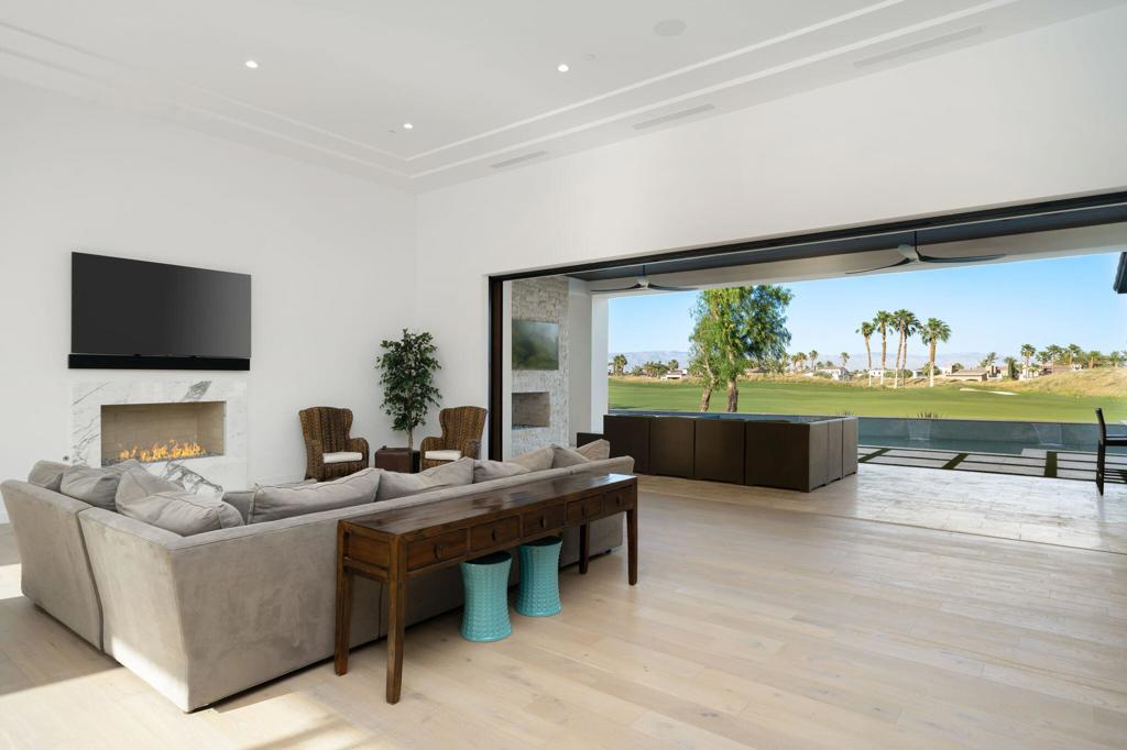 The Hideaway - Residential