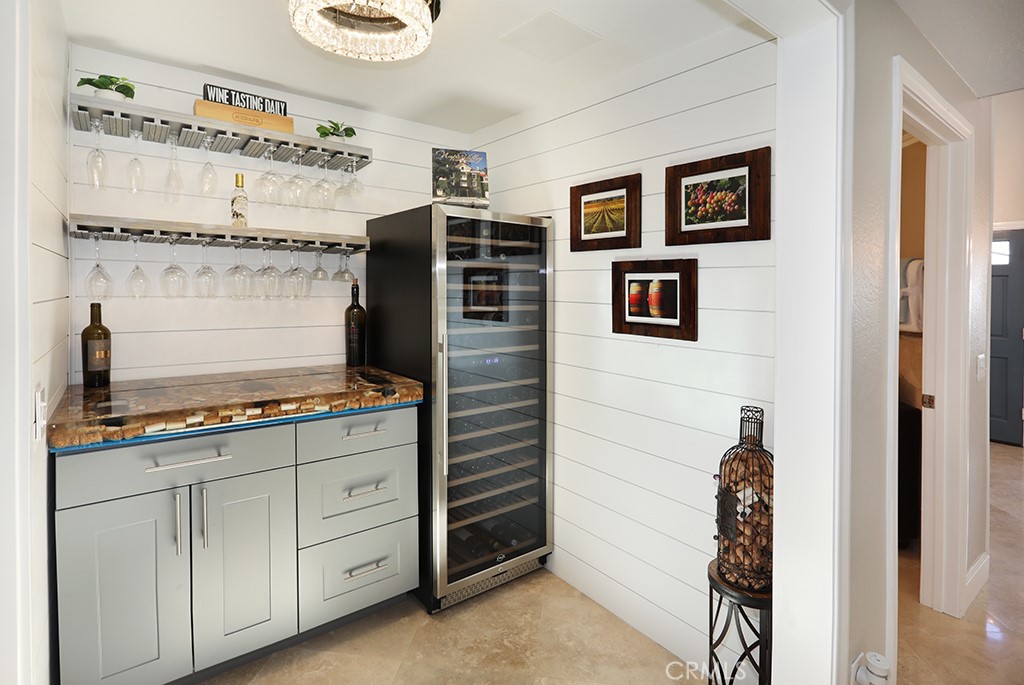 Pinecrest - Residential