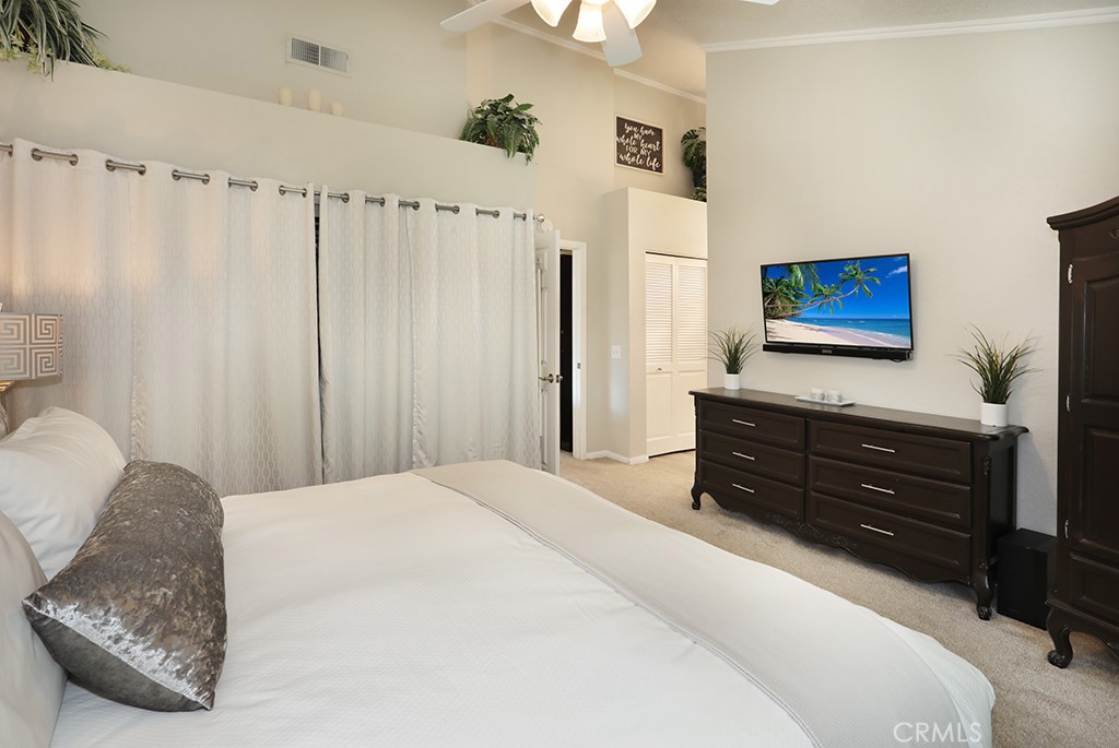 Pinecrest - Residential