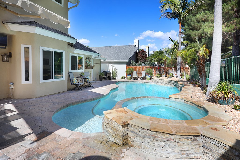 Pinecrest - Residential