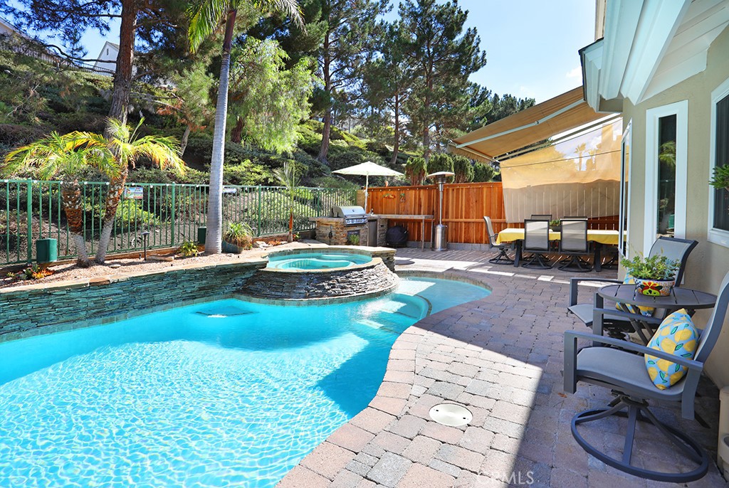 Pinecrest - Residential