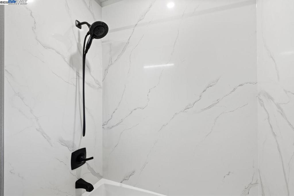 CASTRO VALLEY HT - Residential