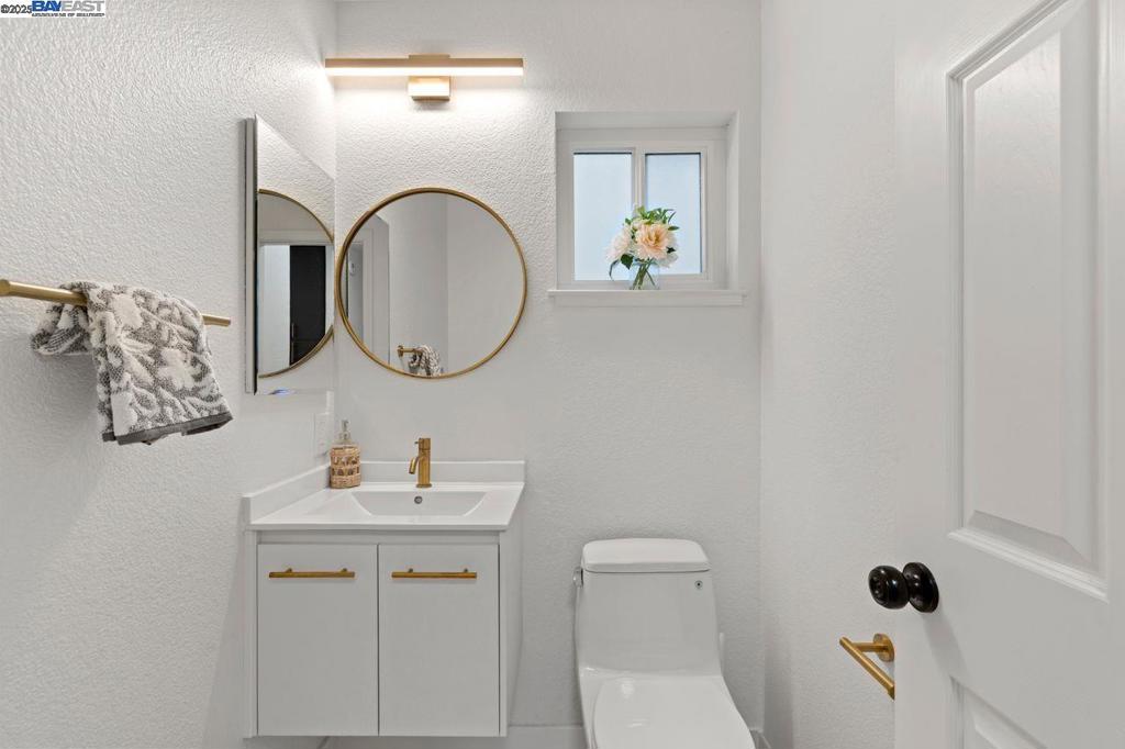 CASTRO VALLEY HT - Residential