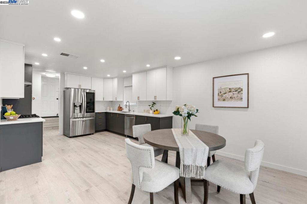 CASTRO VALLEY HT - Residential