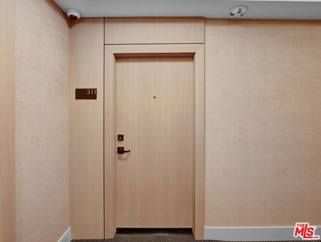 Photo of 999 N Doheny Drive #311, West Hollywood, CA 90069 (MLS # 26632961)