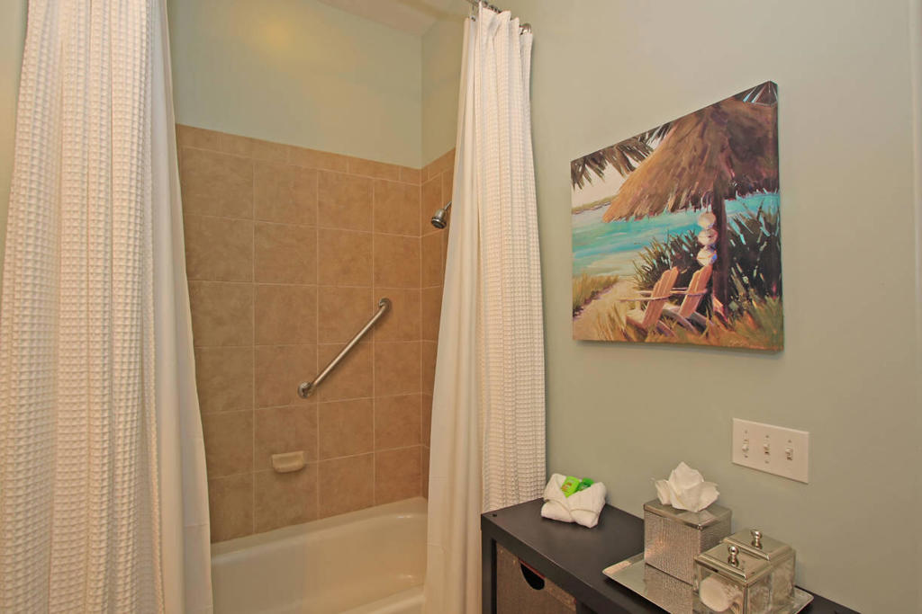 Casitas Las Rosas - Residential Lease