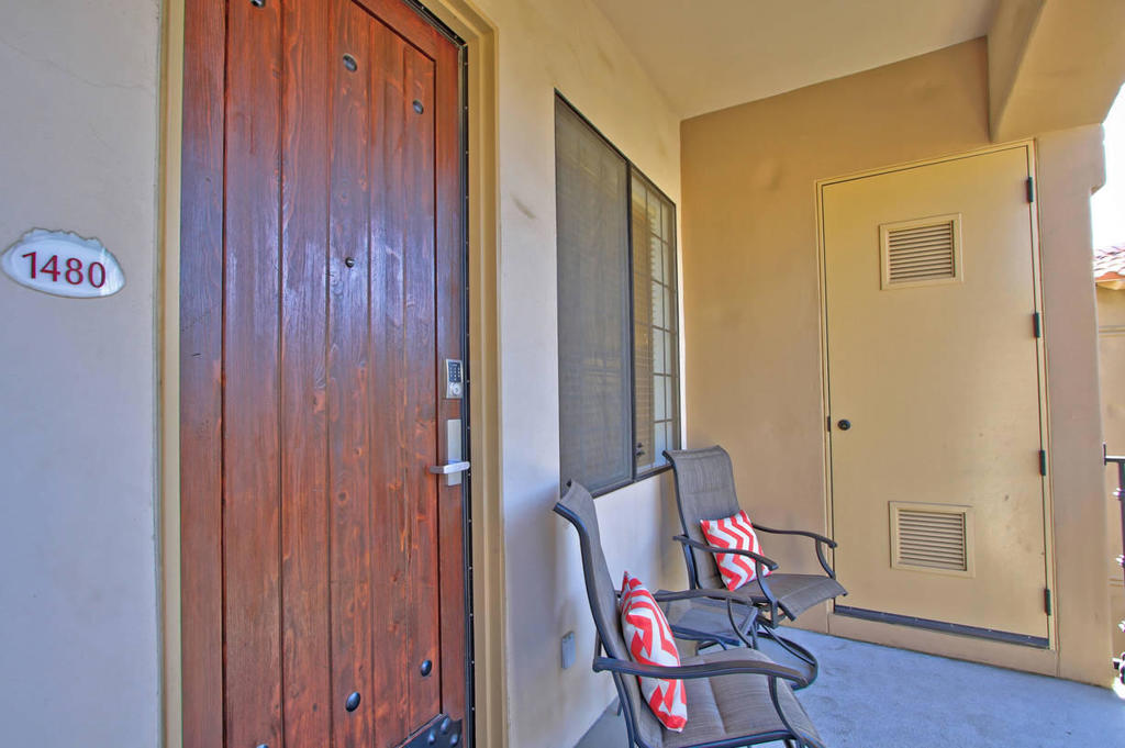 Casitas Las Rosas - Residential Lease