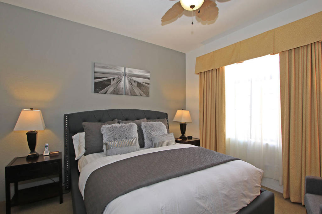 Casitas Las Rosas - Residential Lease