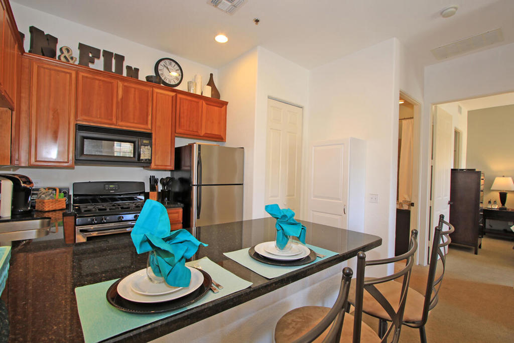 Casitas Las Rosas - Residential Lease