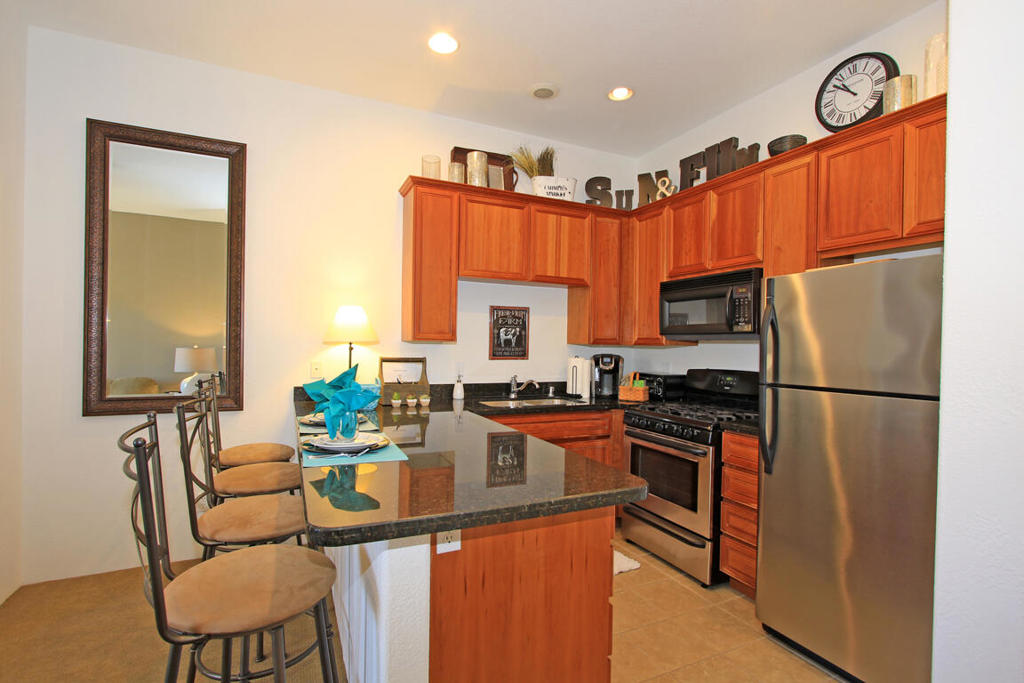 Casitas Las Rosas - Residential Lease