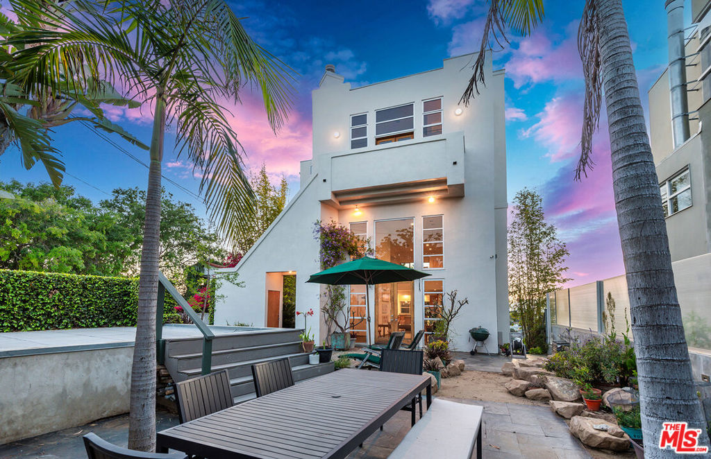 Properties 1 2047 Park Drive