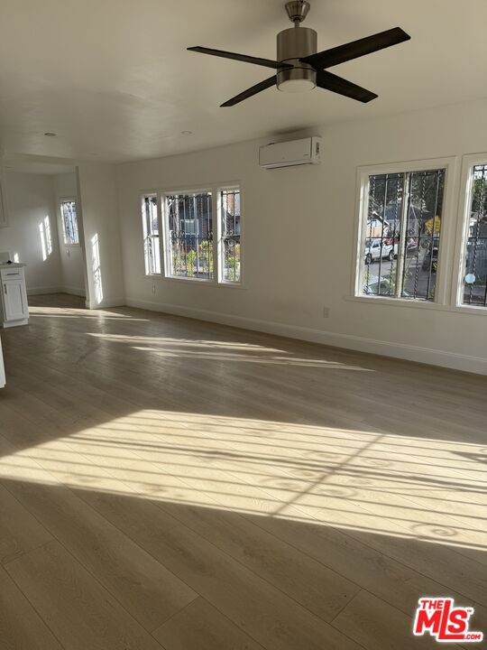 Newly renovated, bright, and spacious 3 level townhouse-style apartment located in the heart of LA, near USC and the stadium. This home has been thoughtfully updated with high-end finishes, including recessed lighting, mini-split AC system, brand-new custom kitchen cabinets with sleek countertops and stainless steel appliances. The luxurious bathrooms feature Carrera tile, and the unit boasts ample closet space and high ceilings in every room. There's even a bonus room in the basement for added versatility. The building has also undergone a full renovation, featuring new landscaping, fresh exterior paint, and exterior security camera system. Don't miss the opportunity to live in this beautifully updated home!