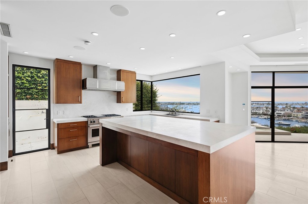 Irvine Terrace (IRVT) - Residential Lease